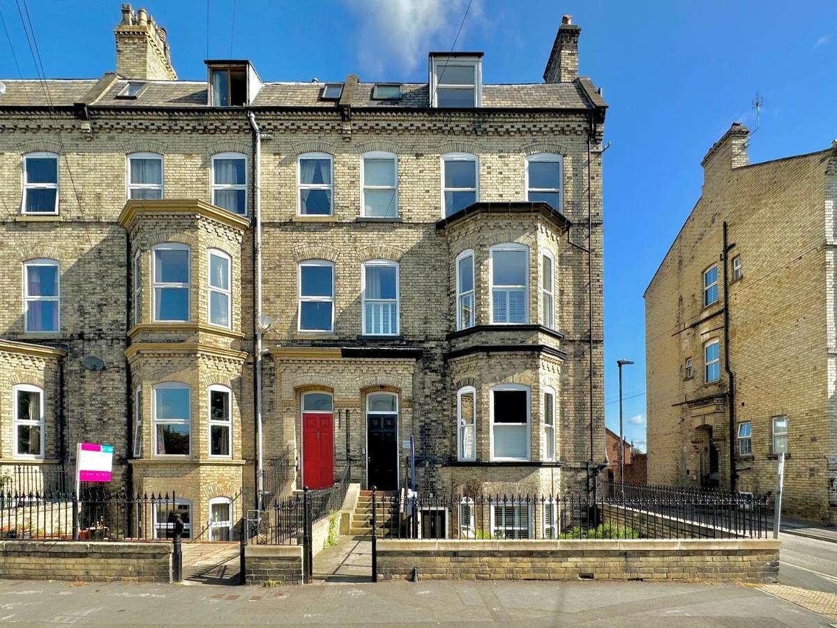 Moorgate View With Free On Street Parking Apartment York Bagian luar foto